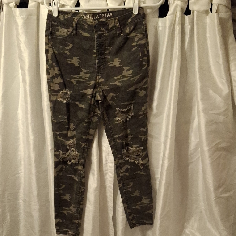 Vanilla Star Camouflage Ripped Pants 5